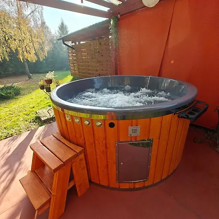 Nad Stawem Holiday home